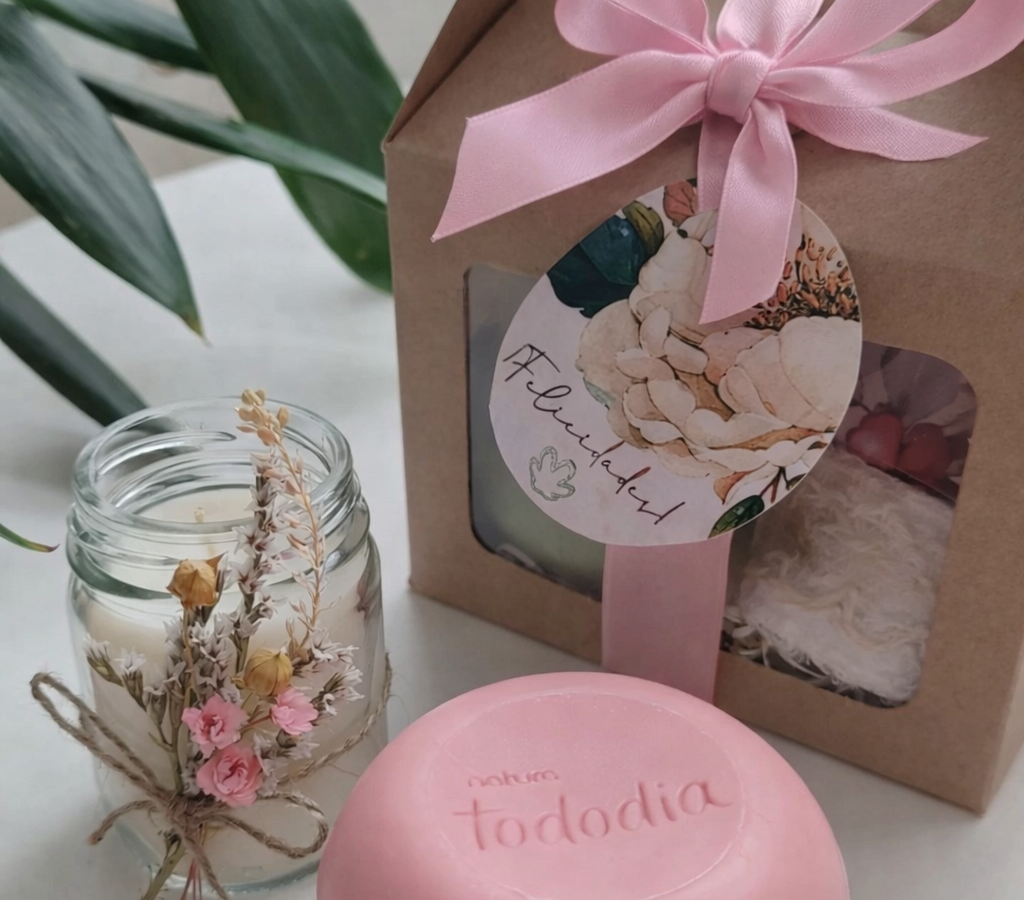 Regalo Box Maletín Velita Y Jabones